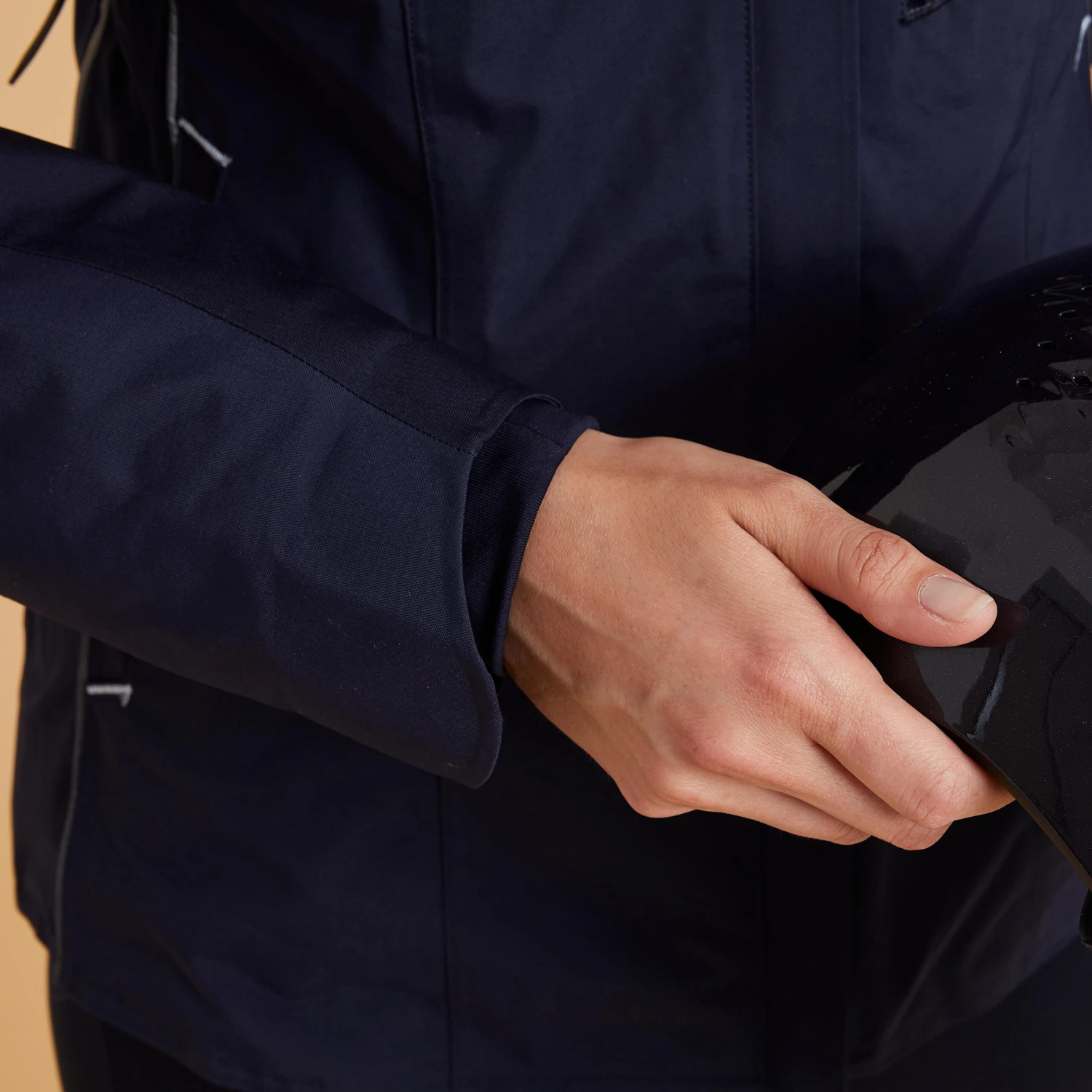 Women's Warm And Waterproof Horse Riding Jacket 580 9 Women's Warm And Waterproof Horse Riding Jacket 580 - Image 9