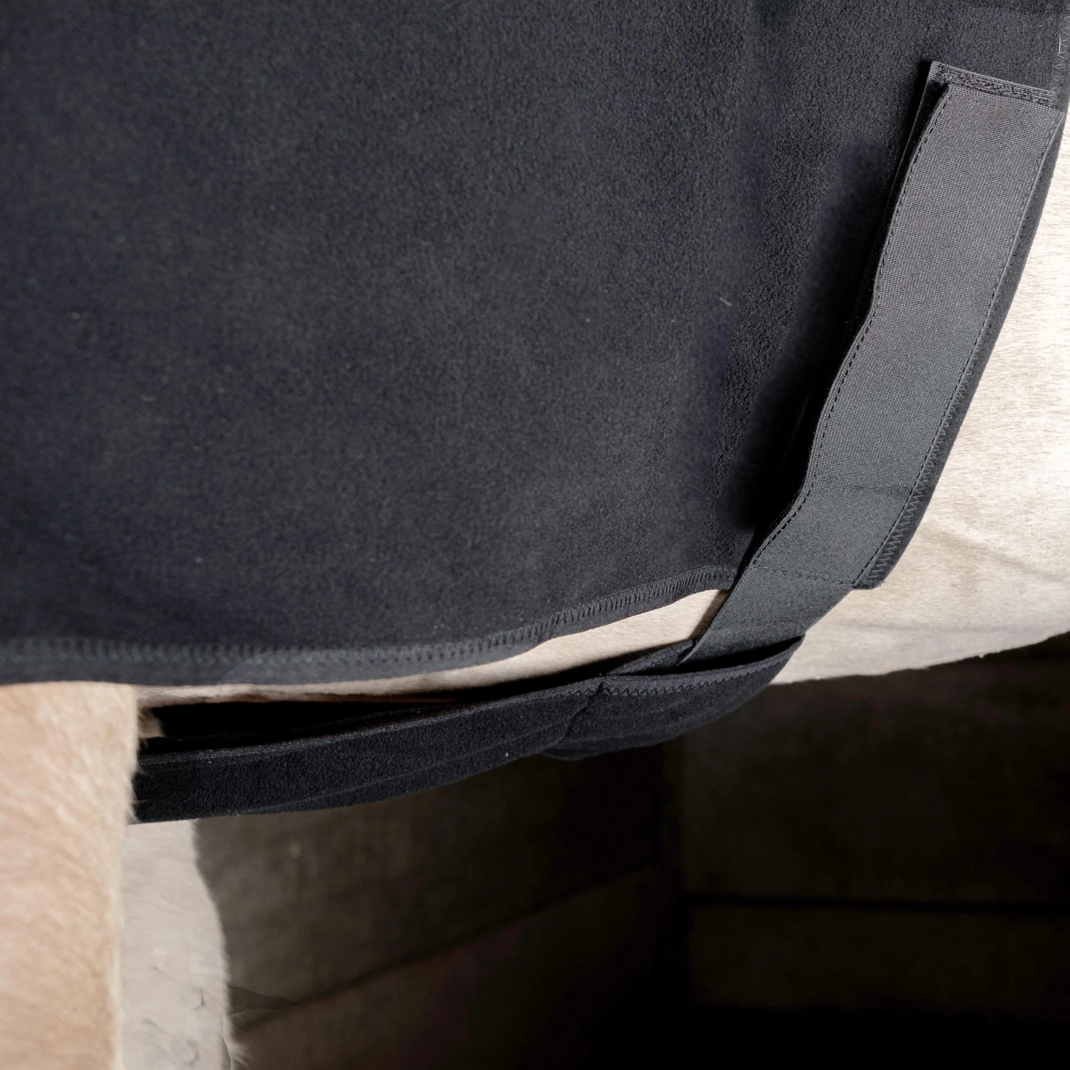 Horse Riding Recycled Fleece Neck Cover For Horse & Pony Polar 4 Horse Riding Recycled Fleece Neck Cover For Horse & Pony Polar - Image 4