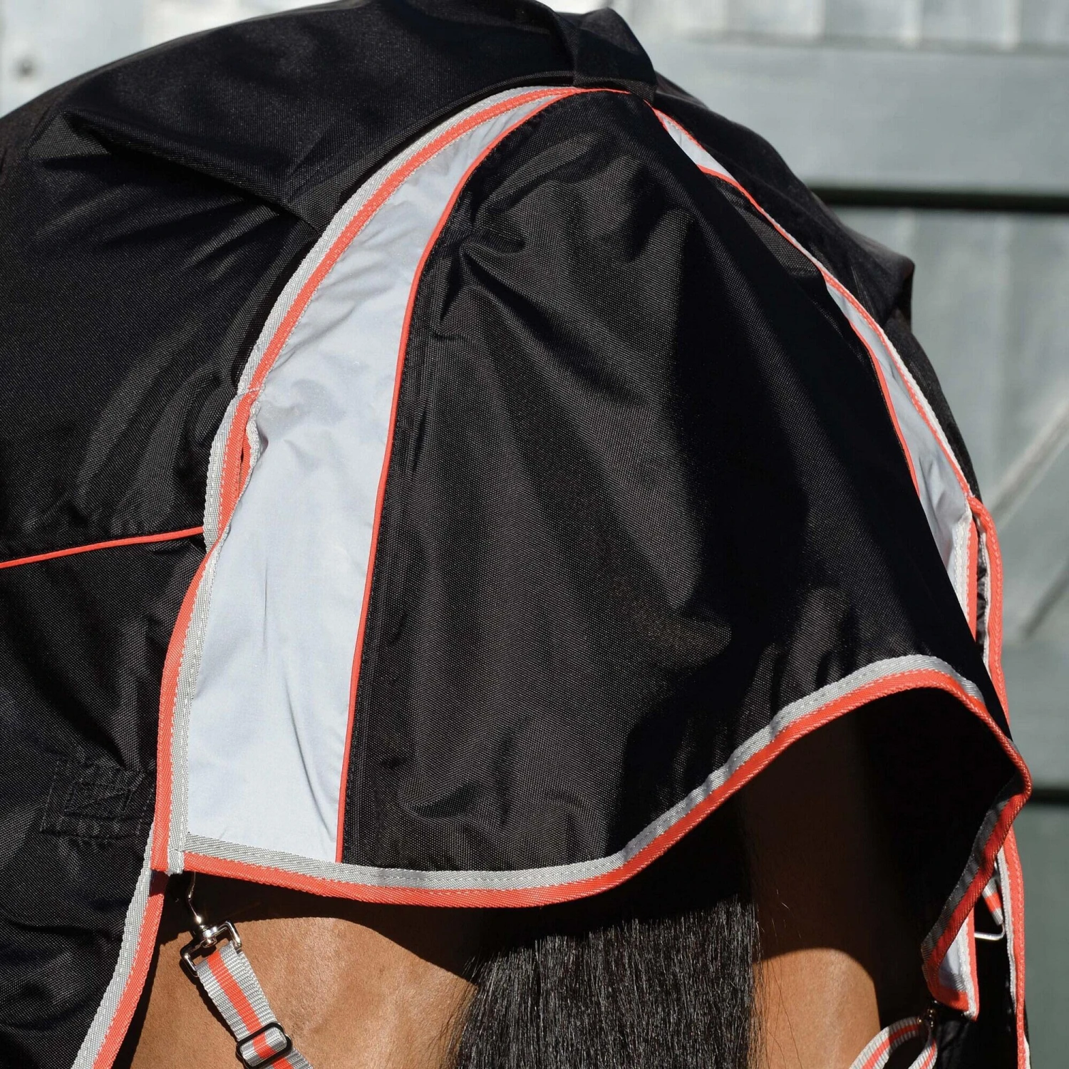 Weatherbeeta Comfitec Premier Therapy Tec Detachable Neck Horse Turnout Rug 4 Weatherbeeta Comfitec Premier Therapy Tec Detachable Neck Horse Turnout Rug - Image 4