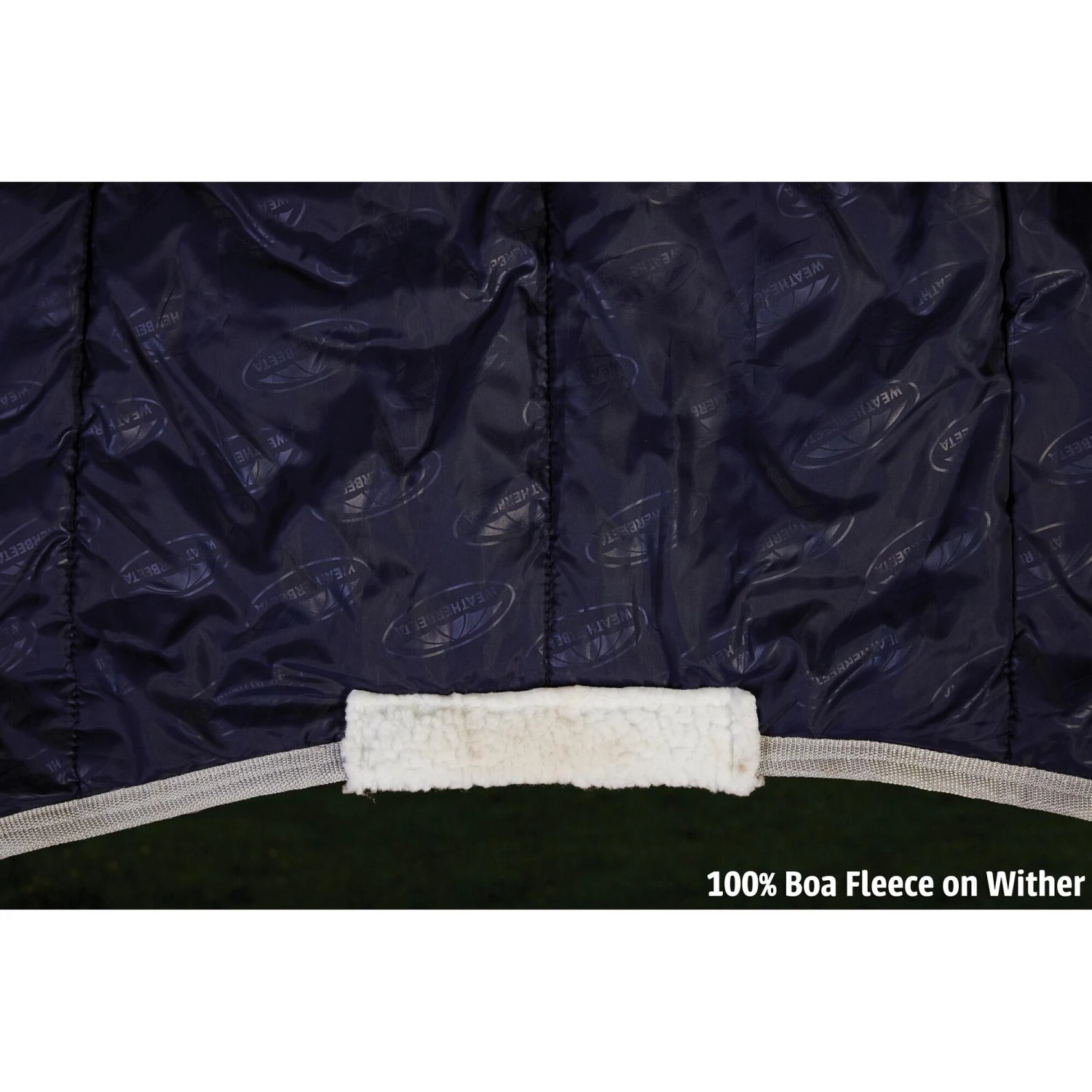 Weatherbeeta Comfitec Lite Essential Combo Neck Turnout Rug (Navy/Silver/Red) 3 Weatherbeeta Comfitec Lite Essential Combo Neck Turnout Rug (Navy/Silver/Red) - Image 3
